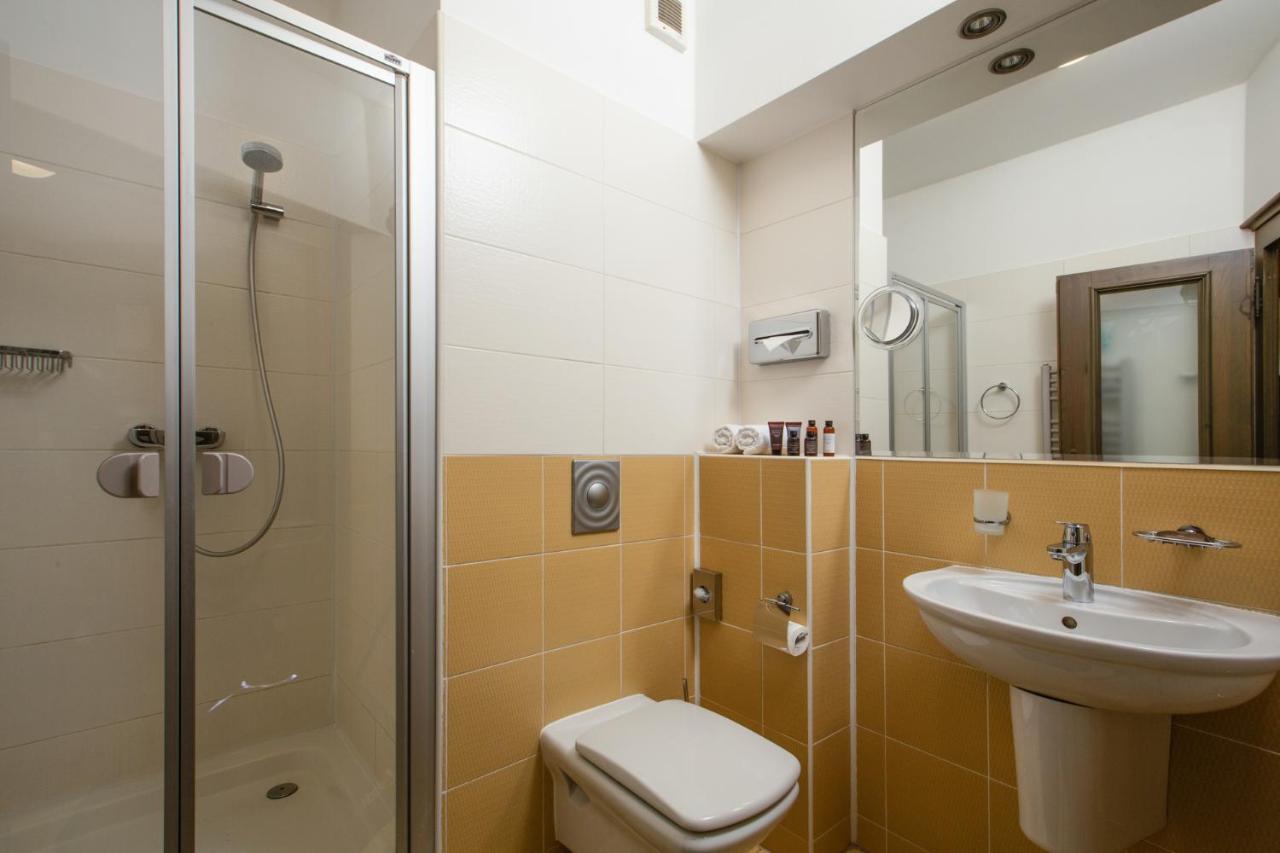 Charles Bridge & By Sivek Hotel apartamentowy 4*