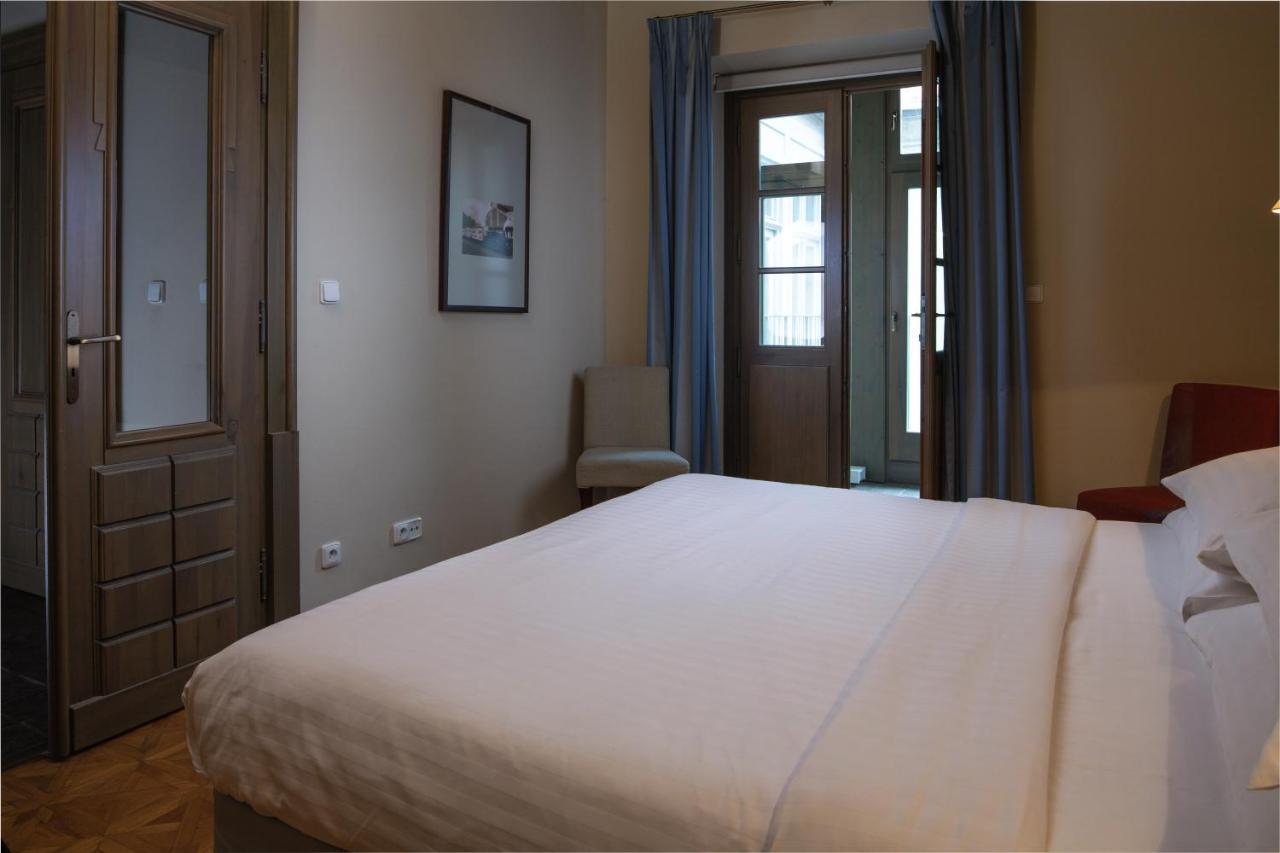 Charles Bridge & By Sivek Hotel apartamentowy
