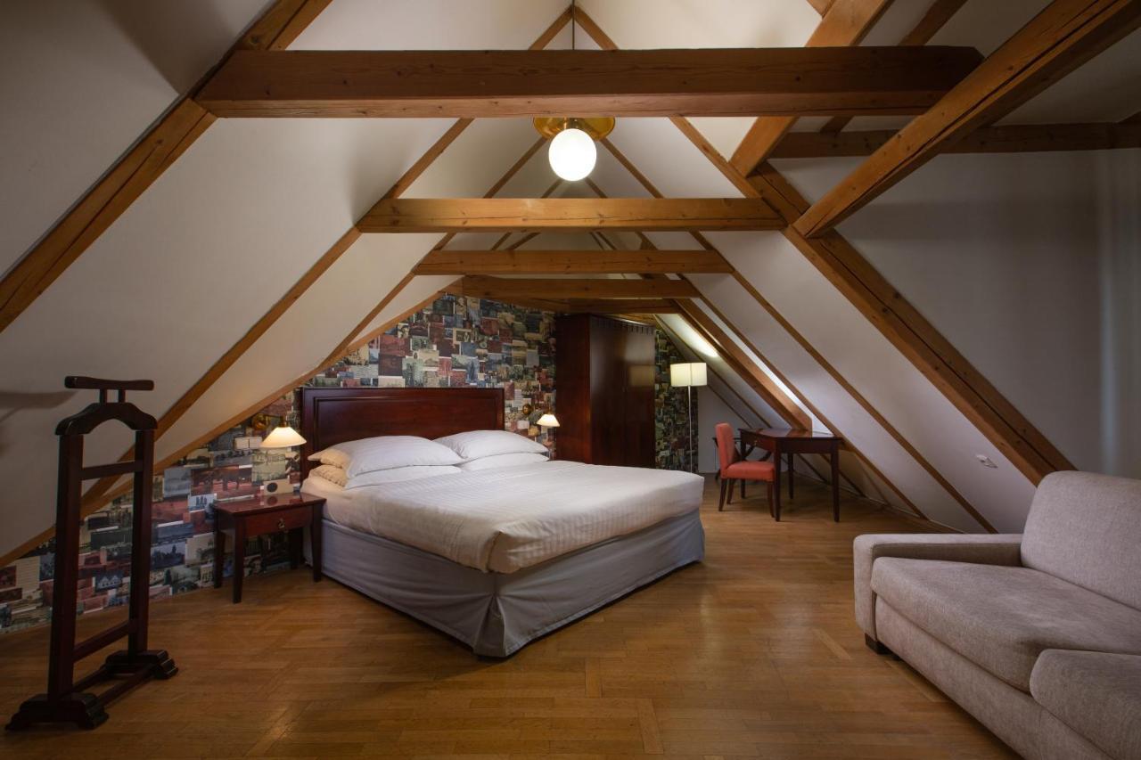 Hotel apartamentowy Charles Bridge & By Sivek 4*